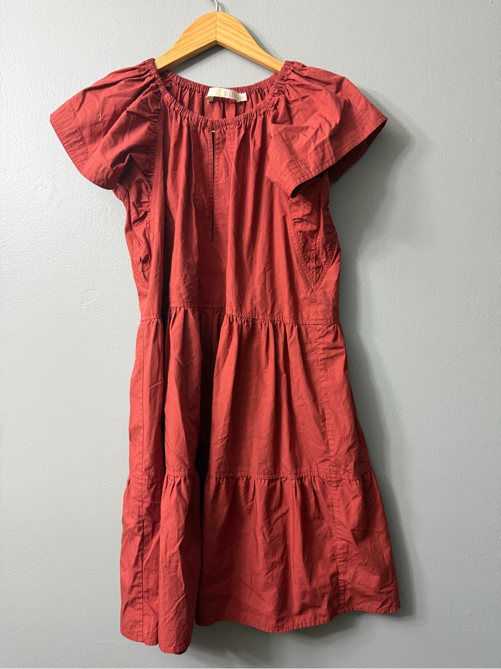 Marie Oliver ' Tiered Short-Sleeve Dress - Rust Red